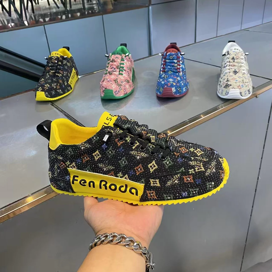 2025秋季新款时尚潮流百搭手工包底烫钻舒适增高男士（皮鞋码）