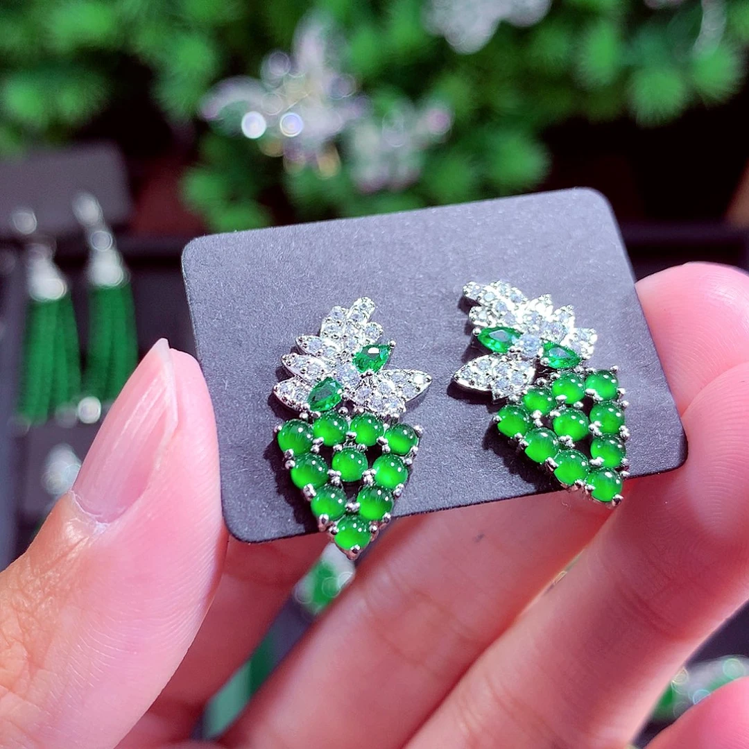 颈饰未镶嵌翡翠天然