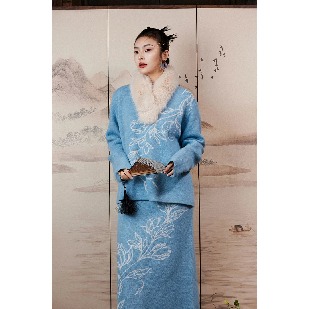 PLUSMALL 月湖花影 新中式国风牡丹毛衣+直筒半身裙PM2511146AB