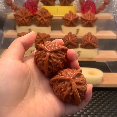 吊坠猴头核桃！*宫灯