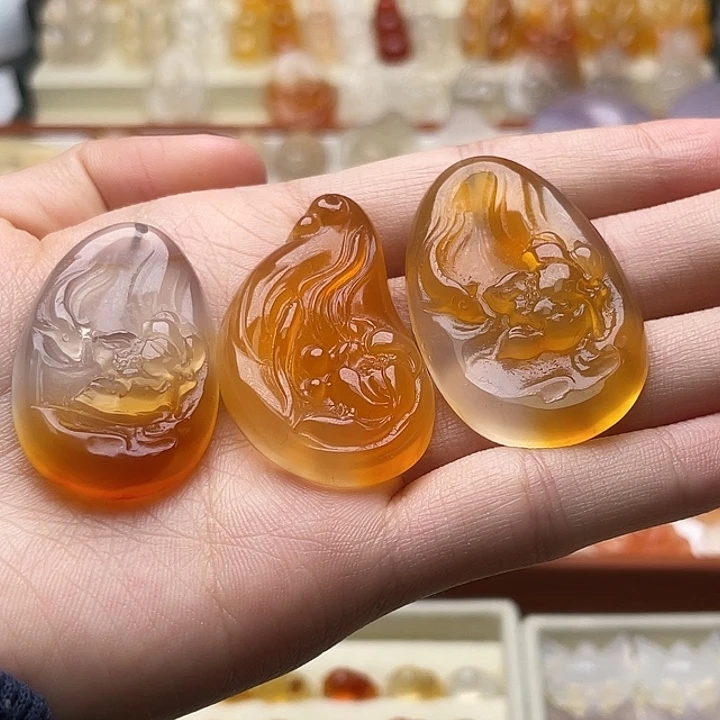 玛瑙/玉髓未镶嵌玛瑙莲花牌