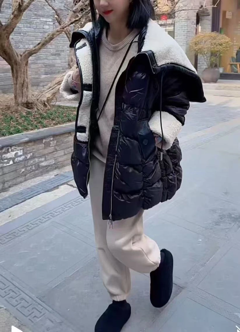 欧货重工工装羽绒服外套拼接翻毛设计减龄外套女8819