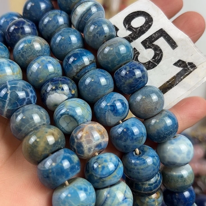 秦***秦玛瑙/玉髓颈饰未镶嵌