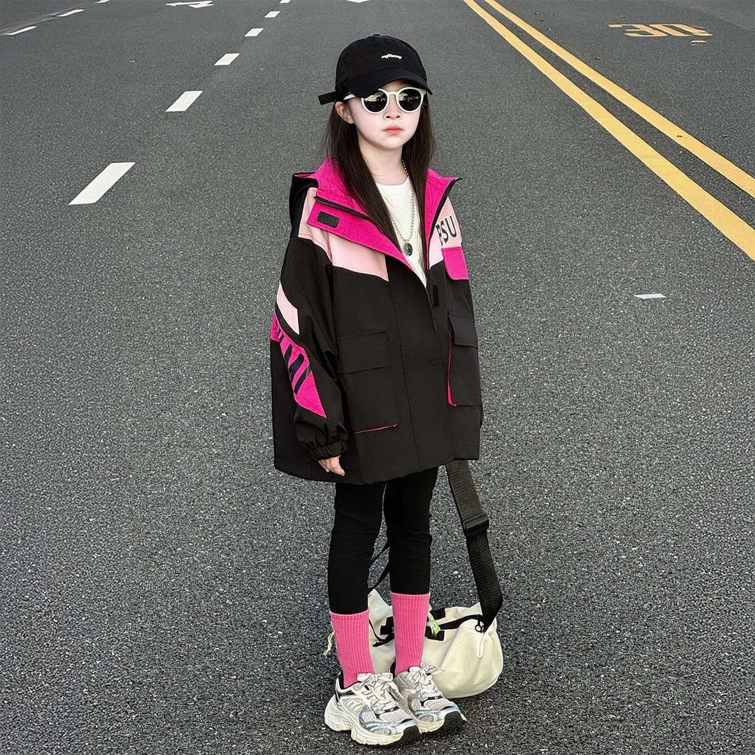 女童拼色连帽外套2025新款女孩秋冬超好看冲锋衣儿童加绒加厚风衣