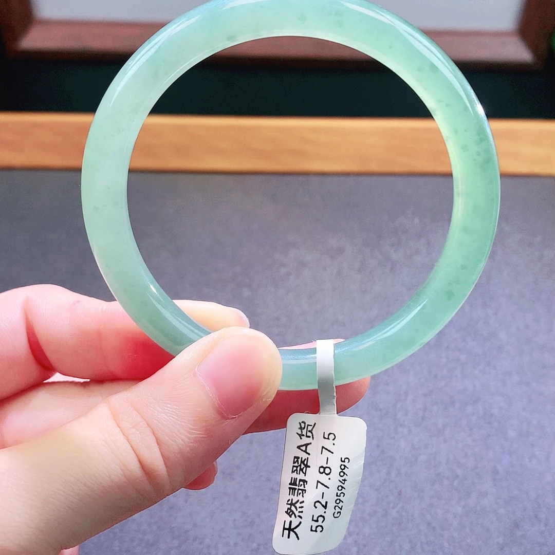 未镶嵌手镯翡翠天然翡翠