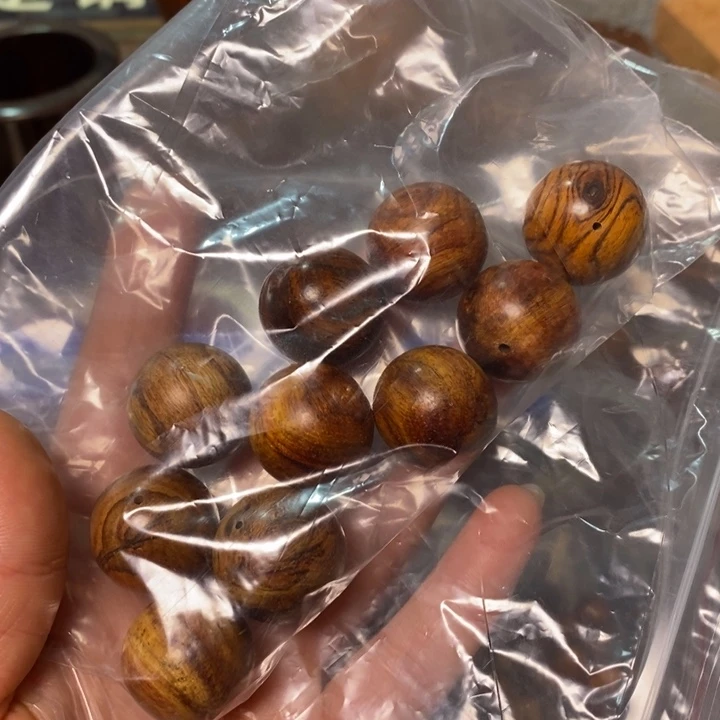 香榧木水果散珠子
