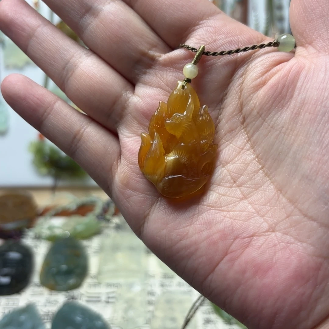 蛇纹石玉合金颈饰