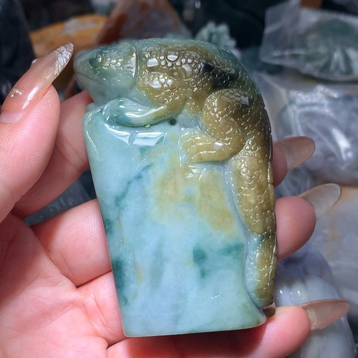 翡翠未镶嵌颈饰保真天然A货翡翠