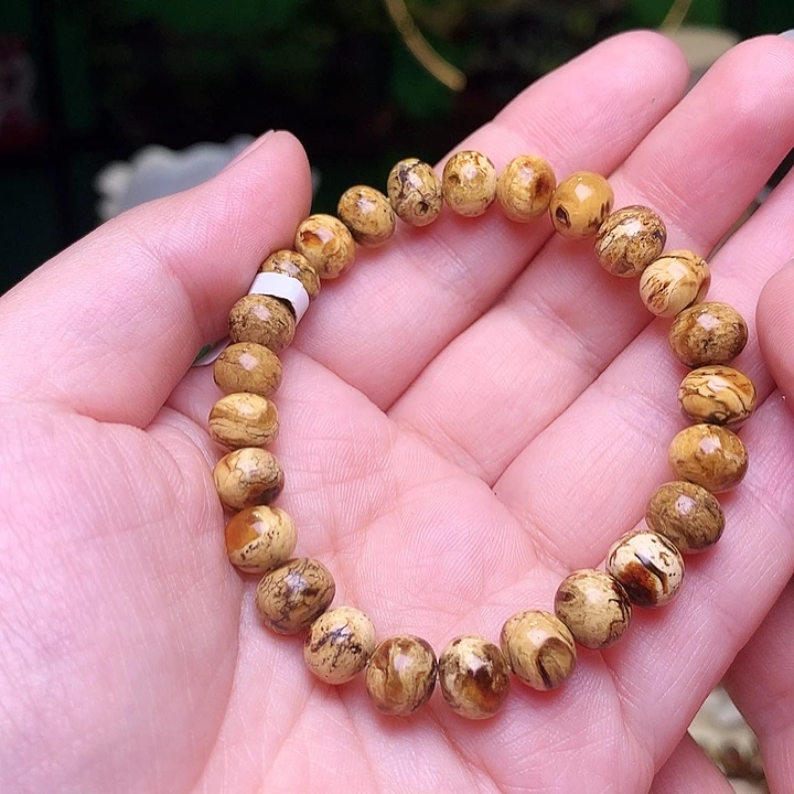 一***~琥珀未镶嵌裸石抚顺琥珀8-86