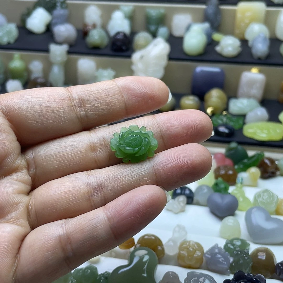 颈饰未镶嵌和田玉嫚*伊