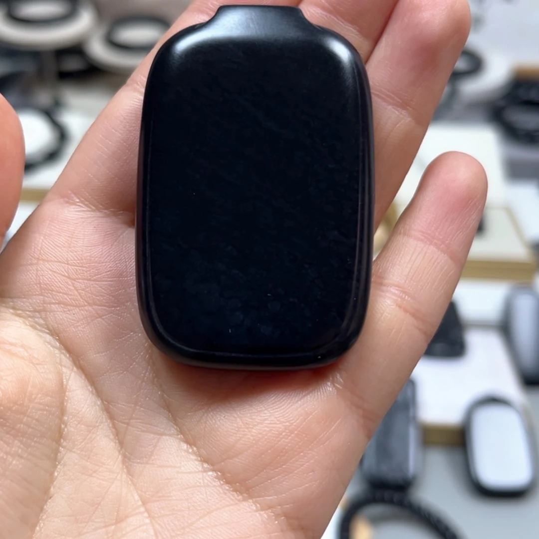 【闪购商品】和田玉（墨玉）面包63克左右未镶嵌H***z