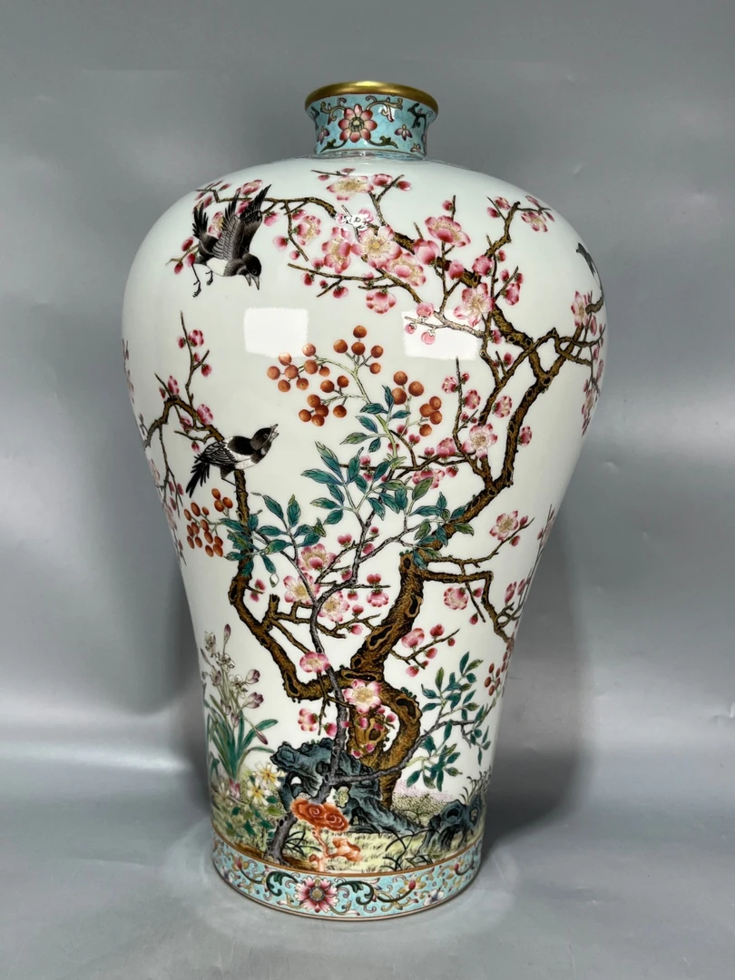 仿古瓷 仿古大清雍正年制粉彩描金花鸟诗文梅瓶