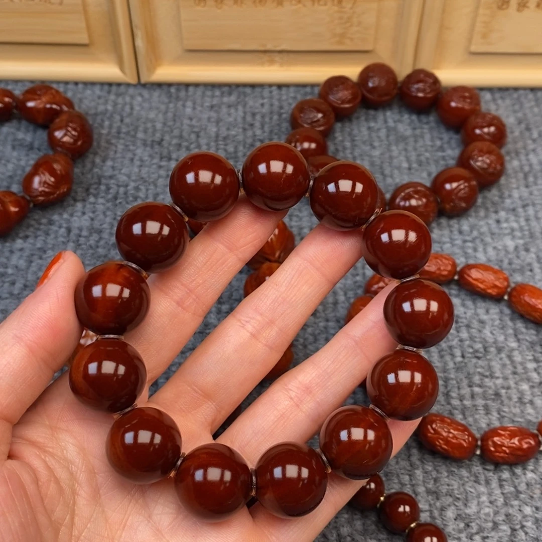 鹏***飞手串/手链橄榄核17光柱