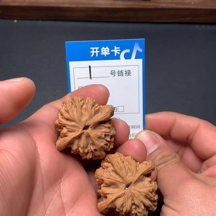 文玩核桃把件40狮虎兽1