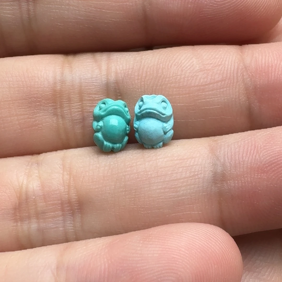绿松石未镶嵌青蛙一对