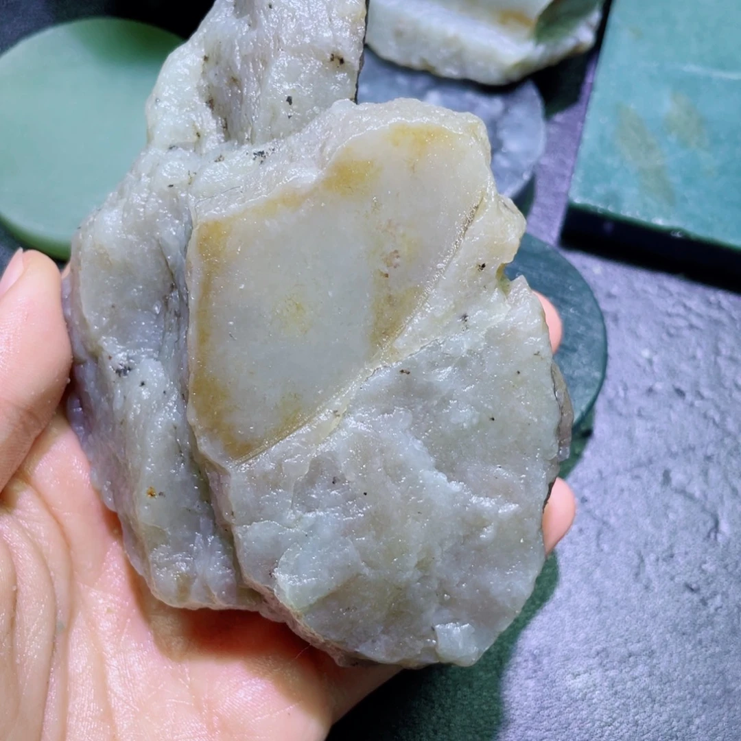 和田玉（糖玉）未镶嵌珠宝半成品