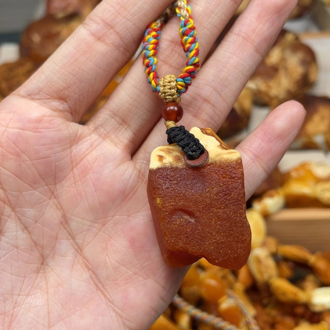 琥珀珠宝奇石未镶嵌