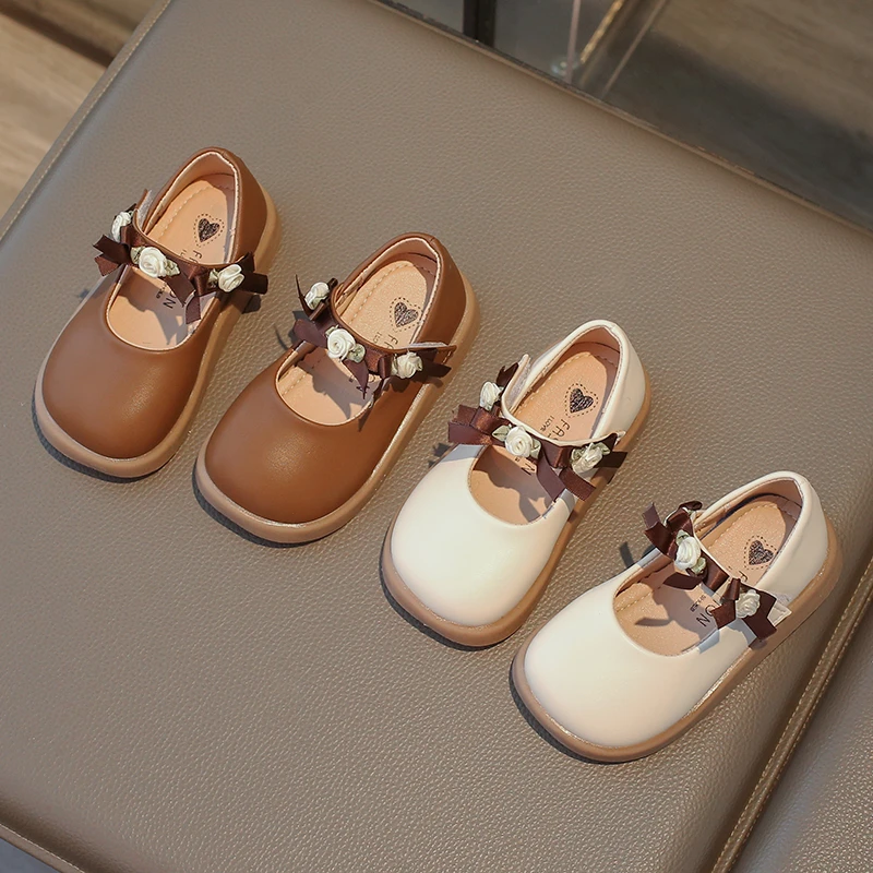 2025春秋新款儿童鞋子小女孩甜美花朵公主鞋韩版时尚简约女童皮鞋
