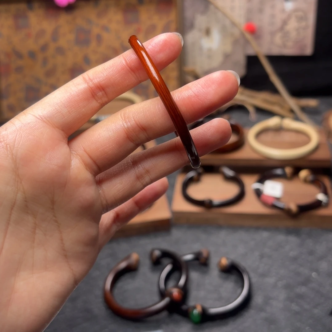 风***由木质非金属鸡血藤手镯