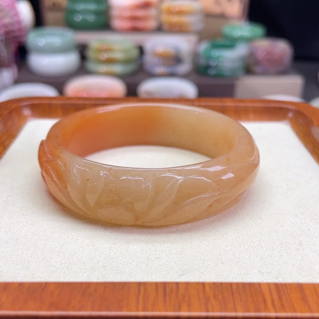 石英质玉未镶嵌手镯