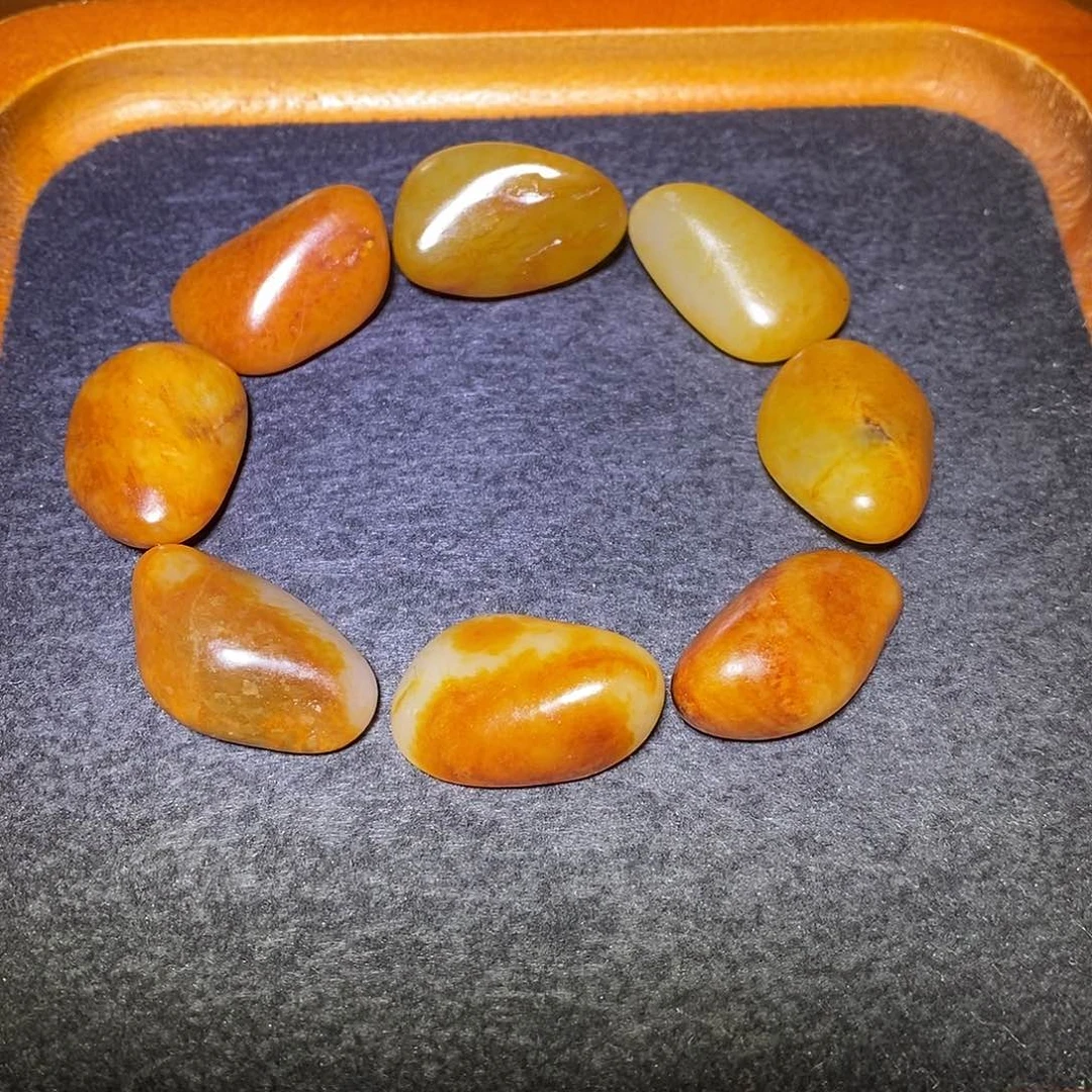 和田玉未镶嵌手串