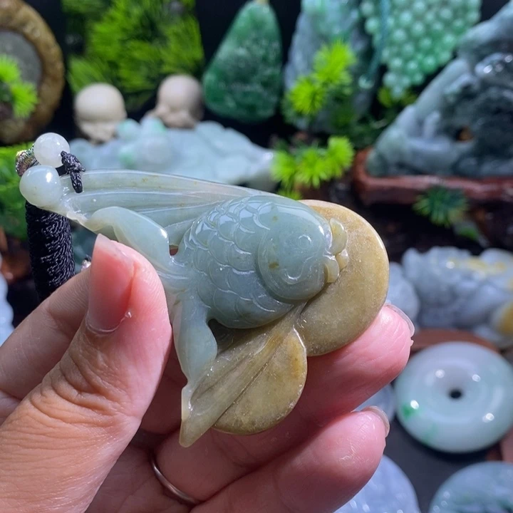 【闪购商品】颈饰未镶嵌翡翠鱼