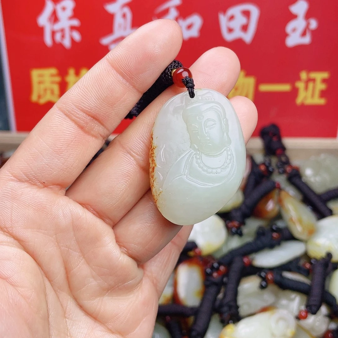 和田玉颈饰未镶嵌