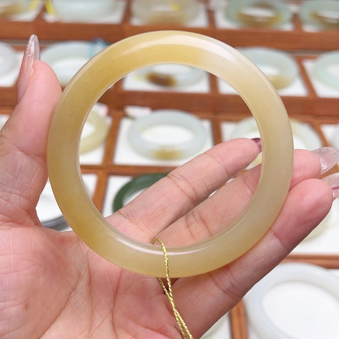 和田玉手镯未镶嵌51.6