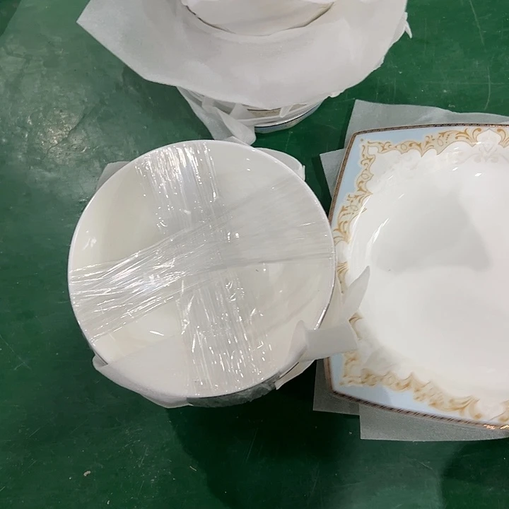 搪瓷瑕疵8个欧若拉米饭碗，3个面碗，1个方盘，2个深盘