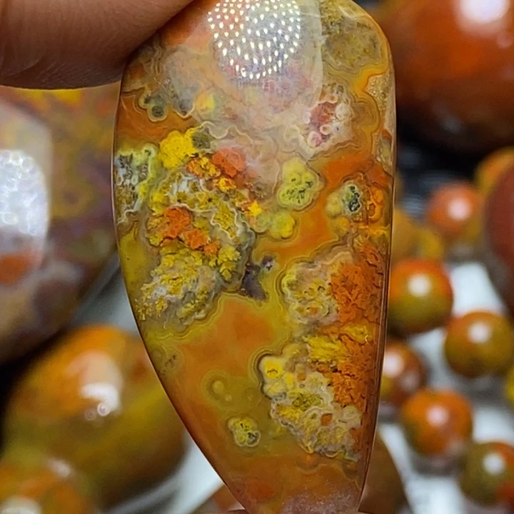 玛瑙/玉髓颈饰未镶嵌五*