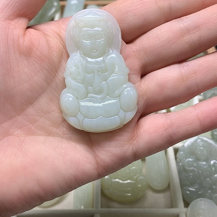 和田玉未镶嵌项链