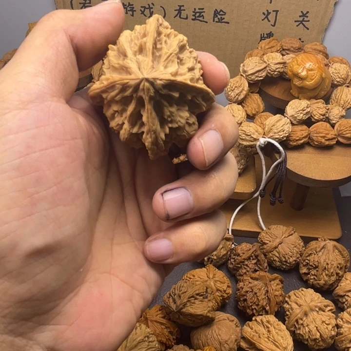 逻***辑吊坠桃核野牛大四棱