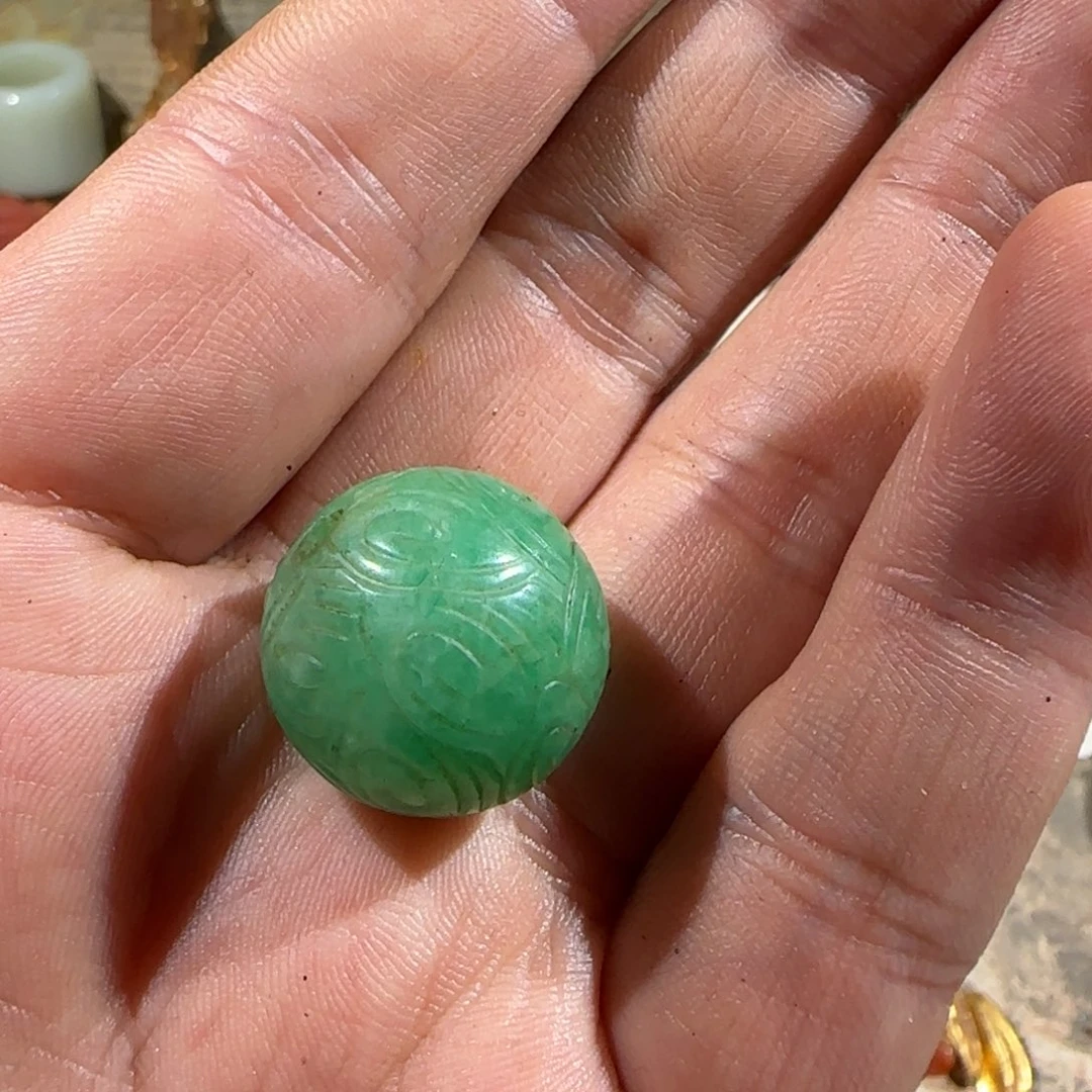 鼎***电玛瑙/玉髓未镶嵌颈饰