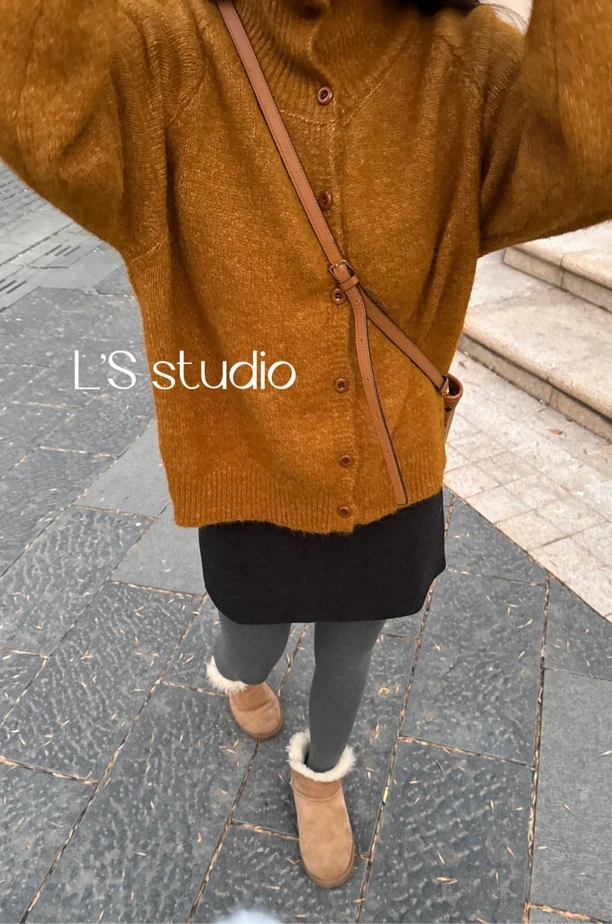 L‘S韩系黑色显瘦毛呢短裙