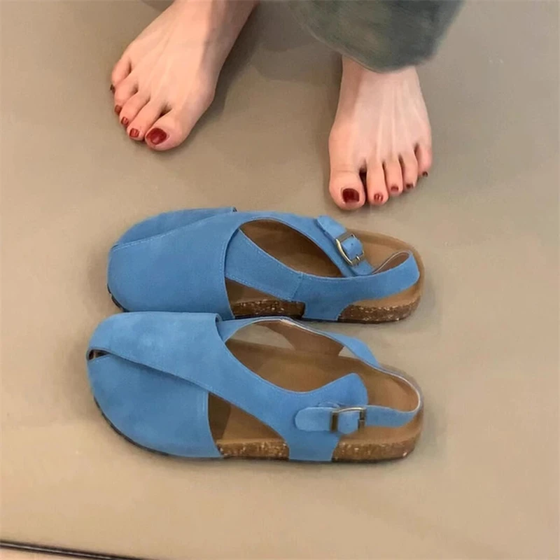 复古显白交叉带勃肯鞋女2025夏季新款一字带扣圆头磨砂皮平底凉鞋