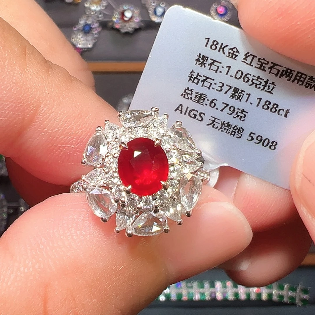 戒指18K金镶嵌红宝石