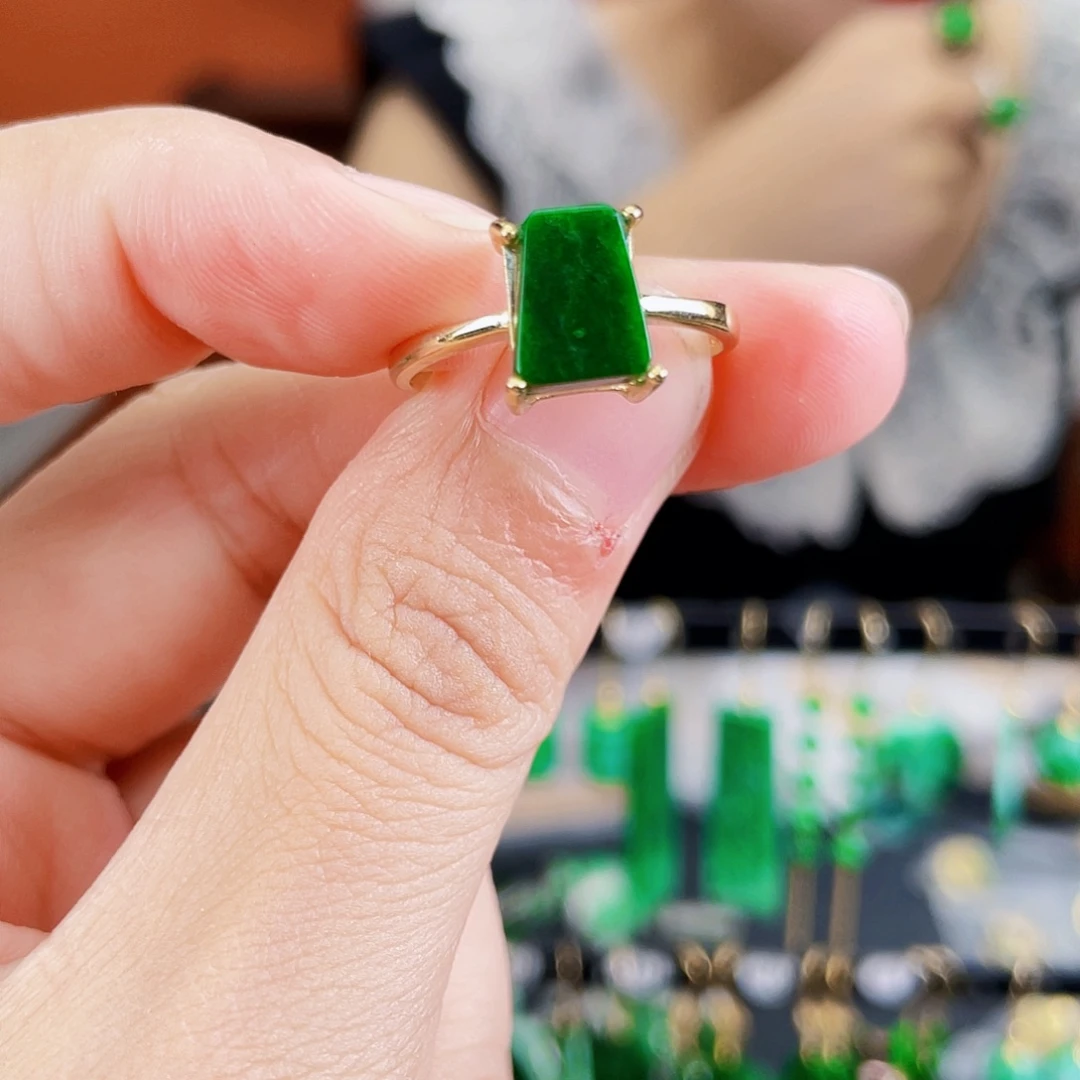 银S925镶嵌翡翠耳饰