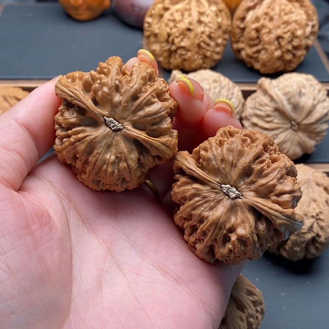 【闪购商品】文玩核桃把件林*粗筋45修