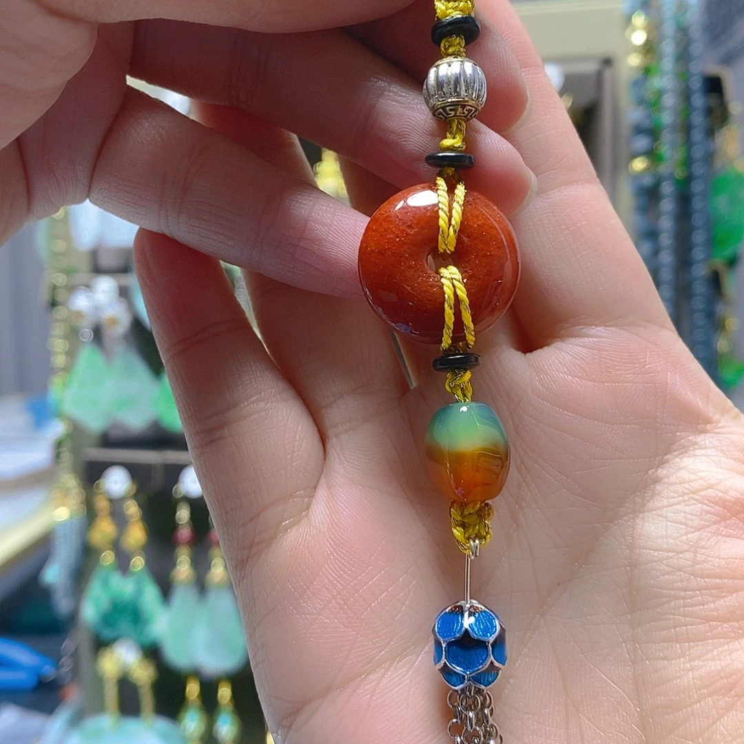 未镶嵌翡翠耳饰翡翠