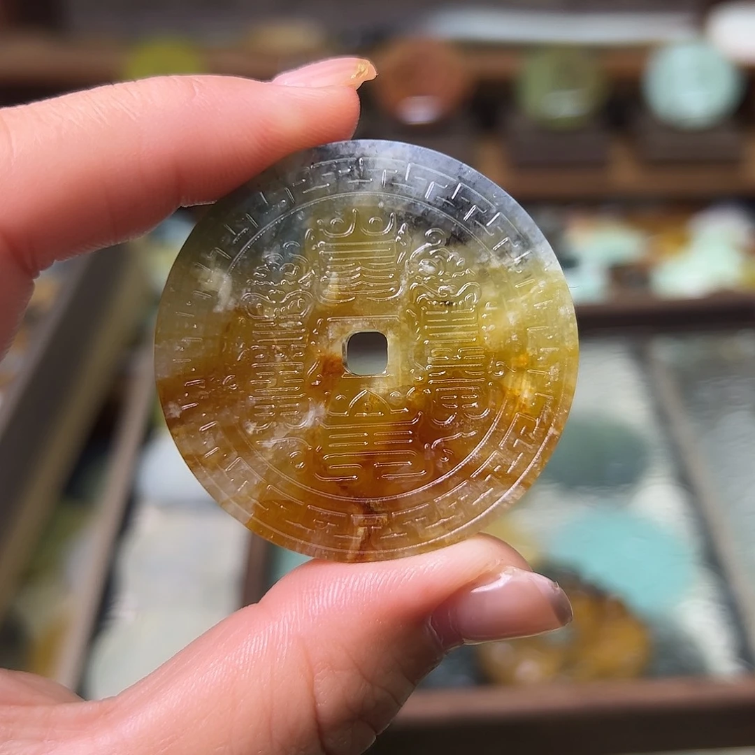 ᰔ***褚蛇纹石玉未镶嵌颈饰