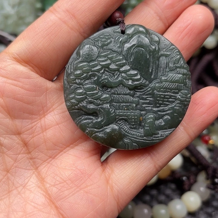 和田玉颈饰未镶嵌