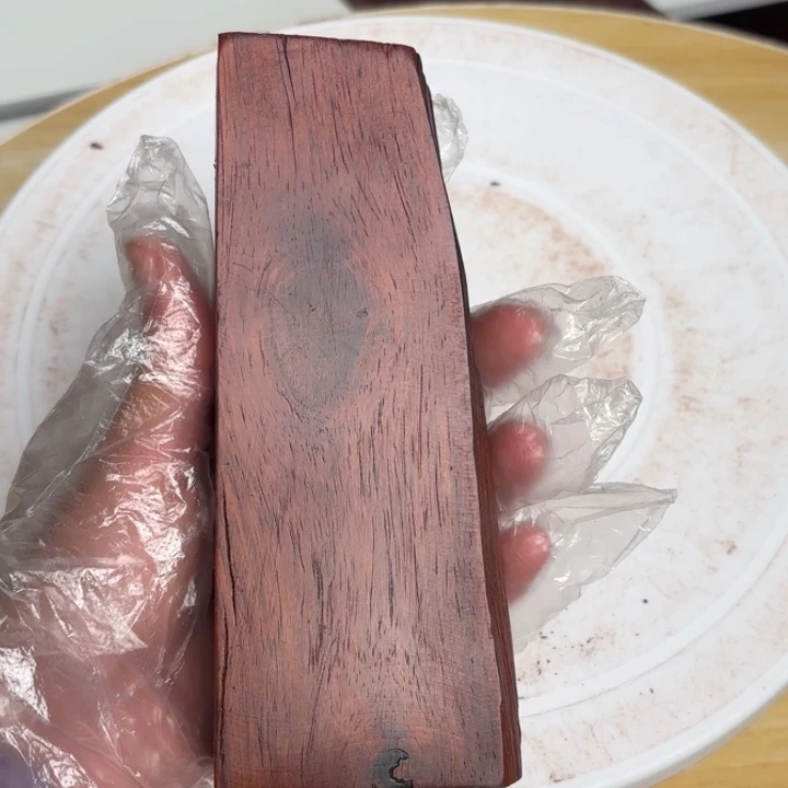 大叶紫檀（黑酸枝木类）