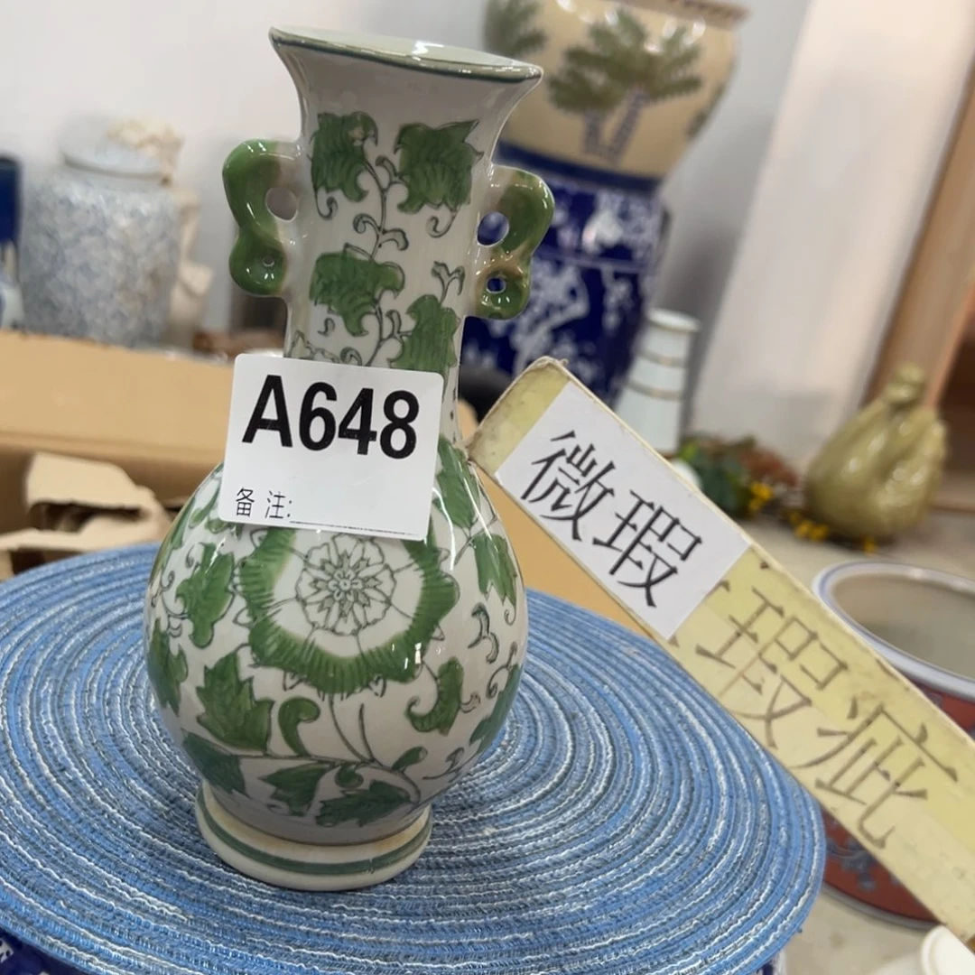 微瑕青花瓷器值得厚爱