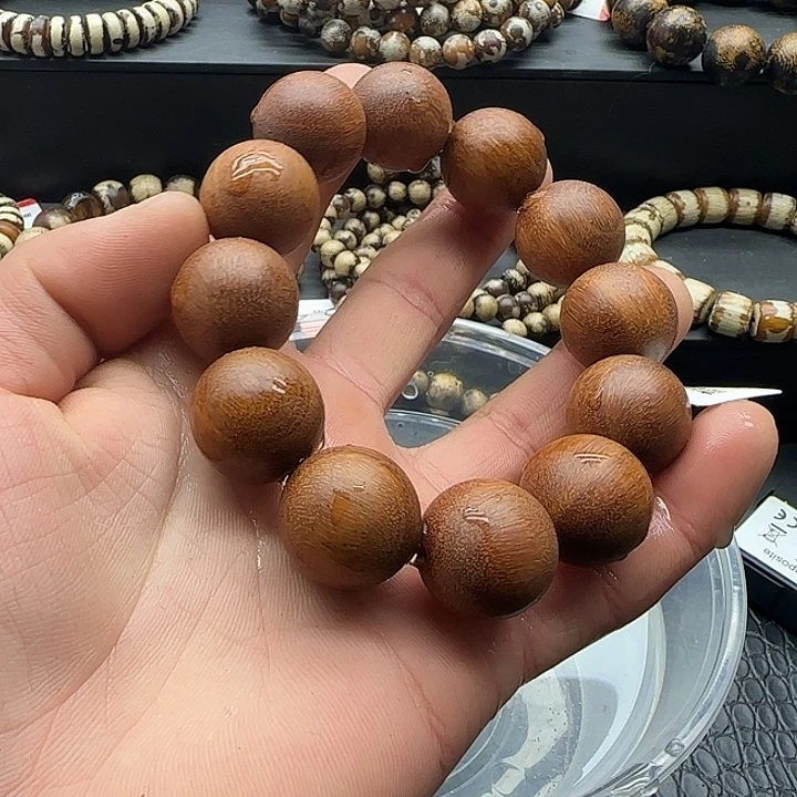 沉香碎屑沉香红土62
