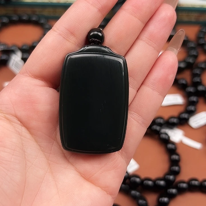 用***1和田玉未镶嵌手串