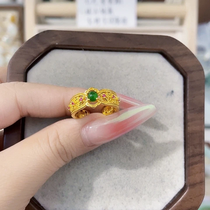 翡翠未镶嵌颈饰天然翡翠Ａ货