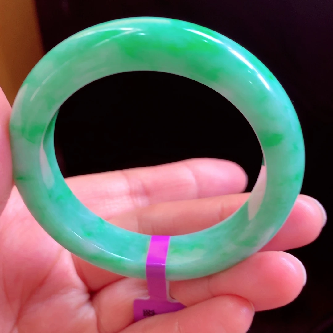 翡翠手镯未镶嵌缅甸翡翠