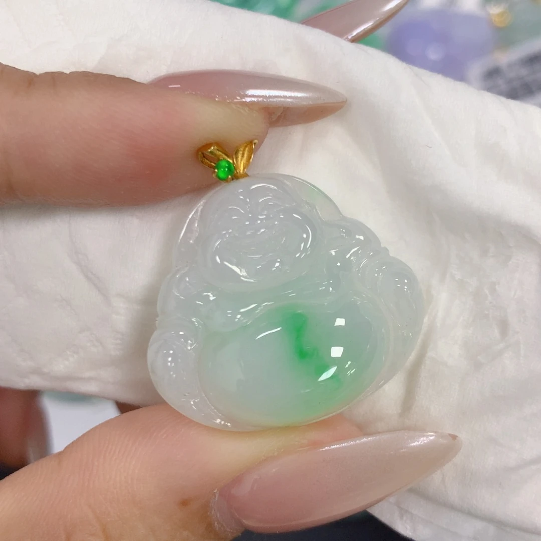 颈饰18K金镶嵌翡翠