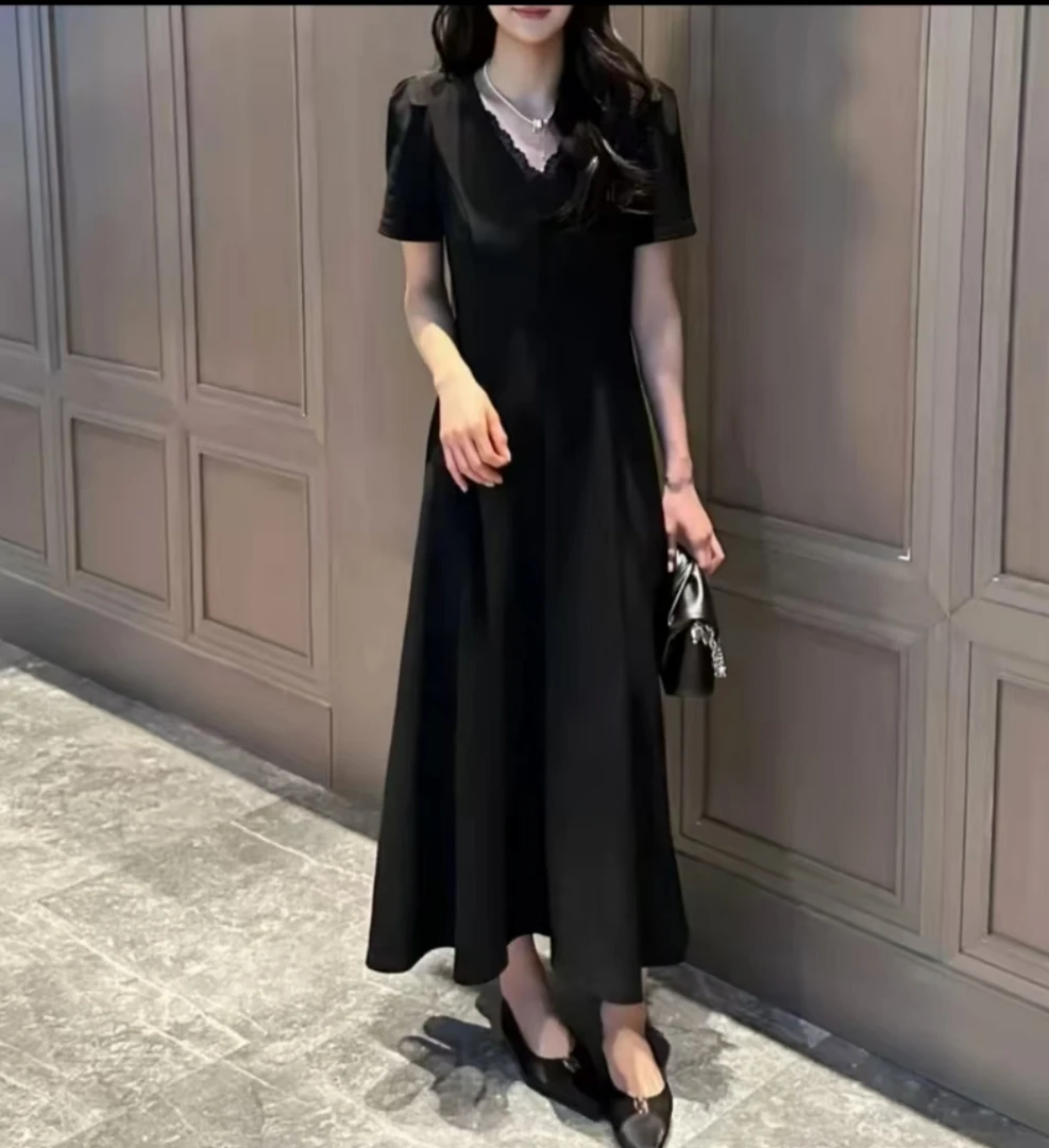 法式气质黑色连衣裙收腰显瘦高级感短袖V领中长款裙