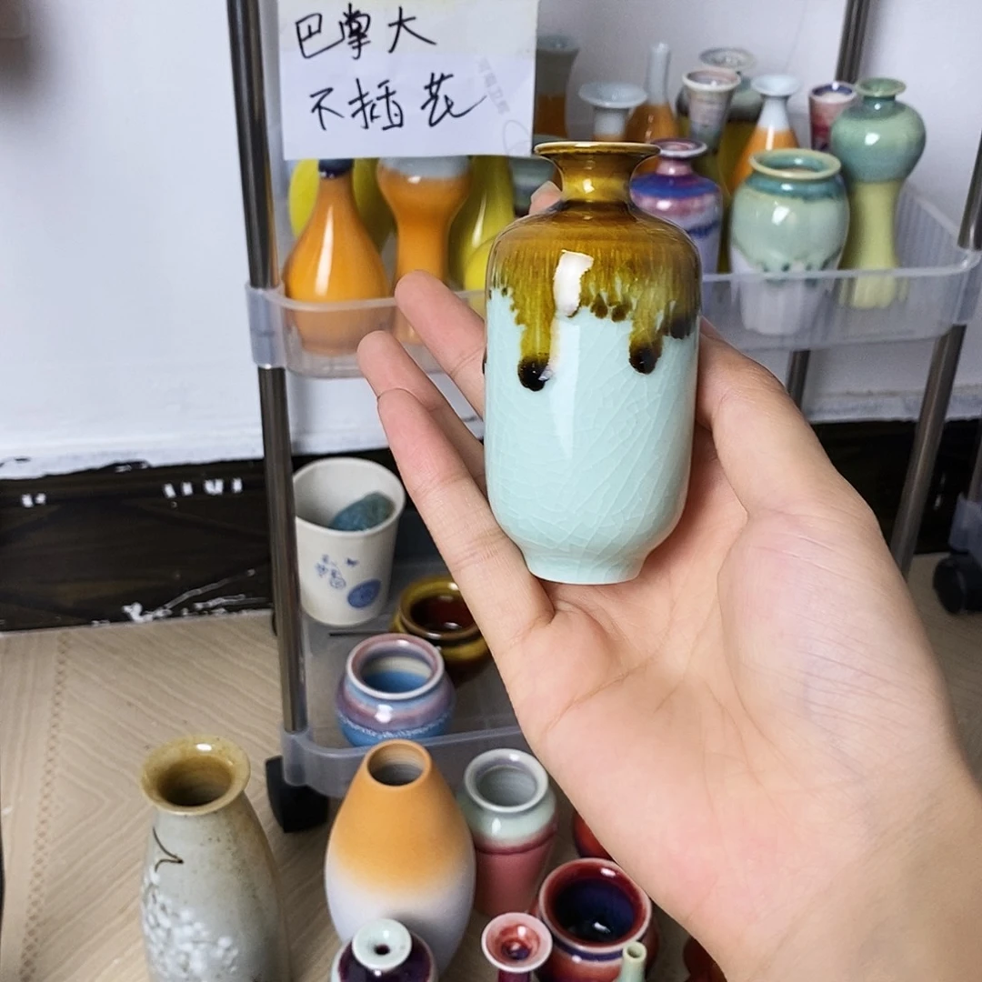 摆件巴掌大不插花景德镇高温陶瓷小花器